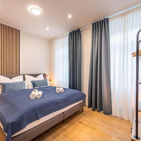 Vivid Luxury Apartment Ludwigsburg - Bluehendes Barock-Forum-Schloss-Modern ภายนอก รูปภาพ